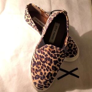Steve Madden Leopard Sneakers 8M EUC